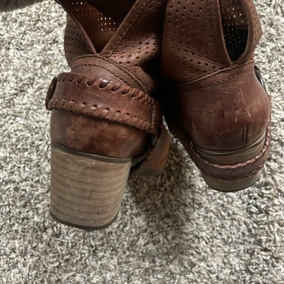 Ankle boots - Picture 3 of 4